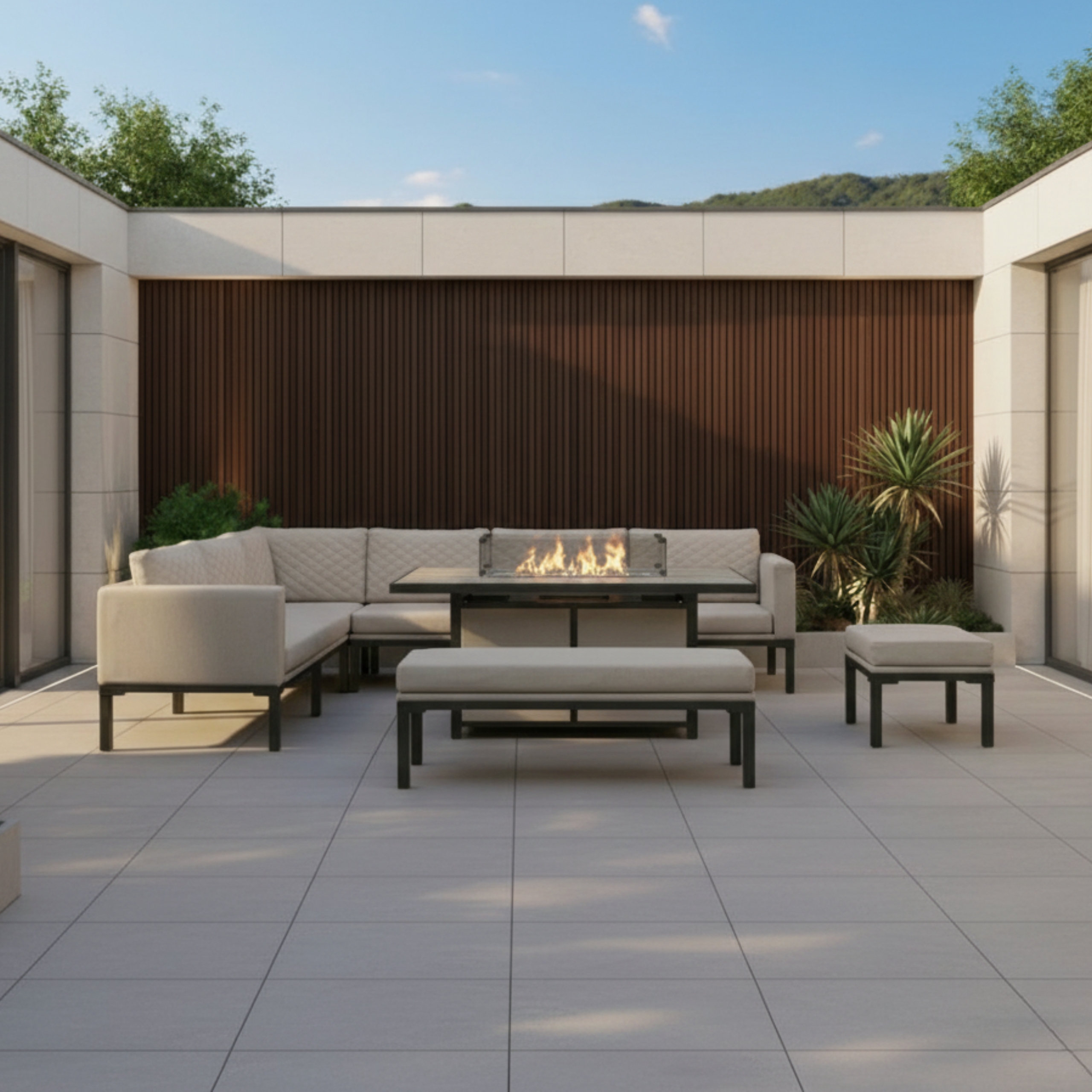SPECIALIST & OUTDOOR PANELS