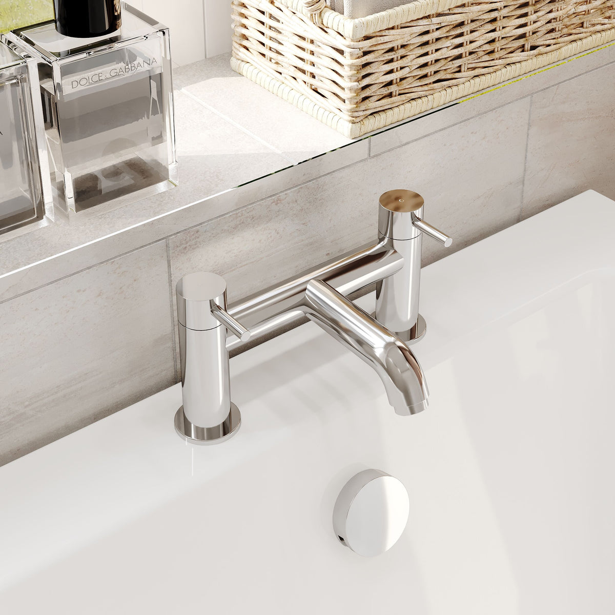 nuie choice Cartegena Chrome Bath Filler - Lifestyle image